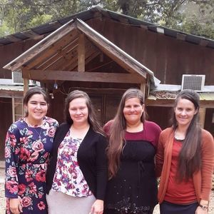 Meet your Posher, Candace